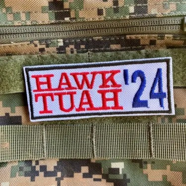 Sjov "Hawk Tuah" lap