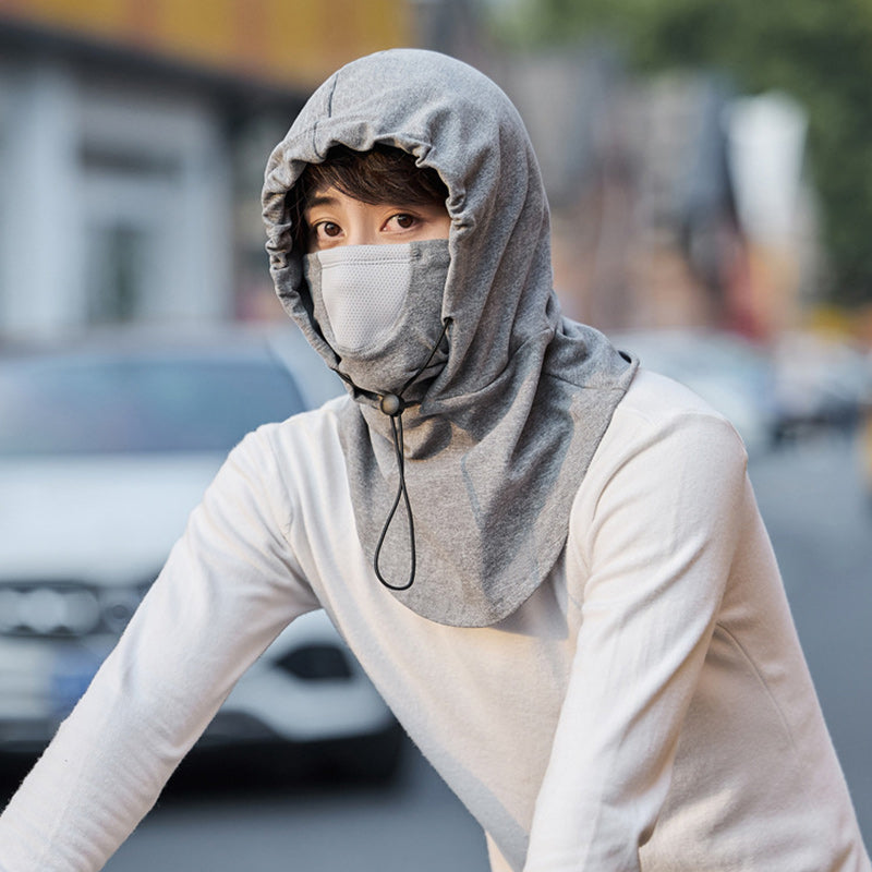 Hættemaske med halsvarmer til cykling