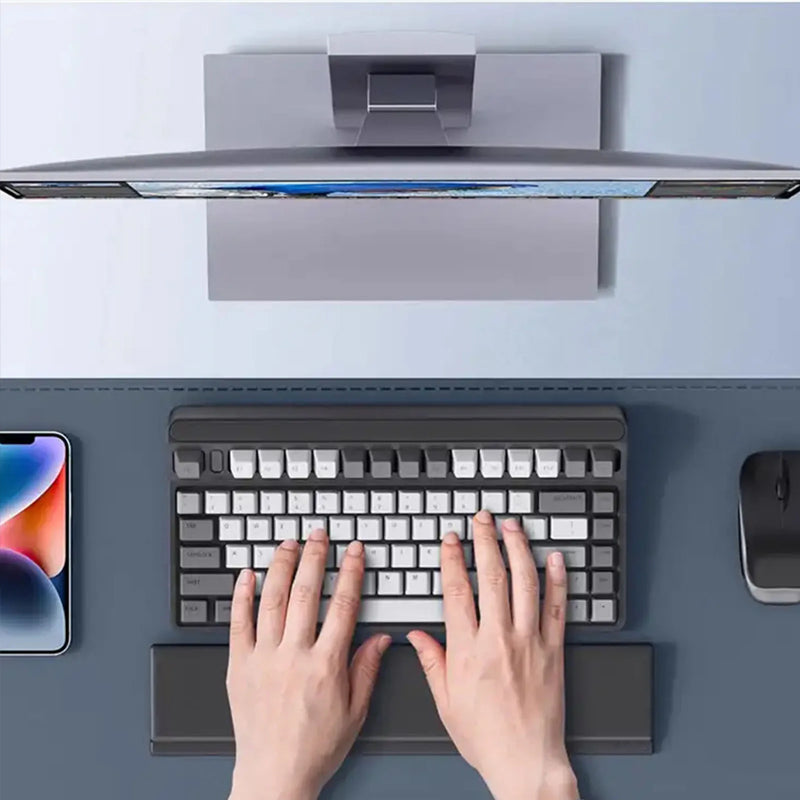 Håndledsstøtte til tastatur med opbevaringsrum til skrivebordsopdeling