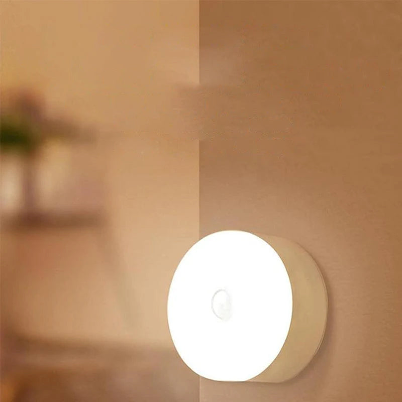 LED lampe med intelligent bevægelsessensor