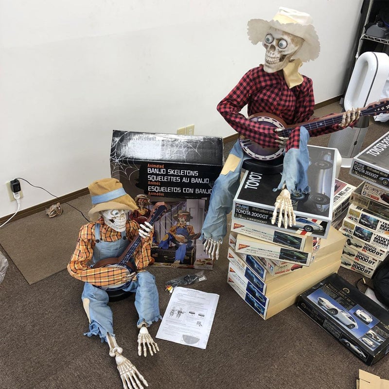 Sale20 - Sjove animerede duellerende banjospillende skeletter