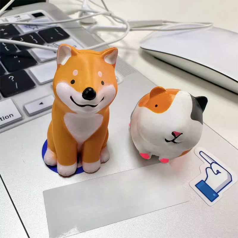 Dekorationer i katteforklædning