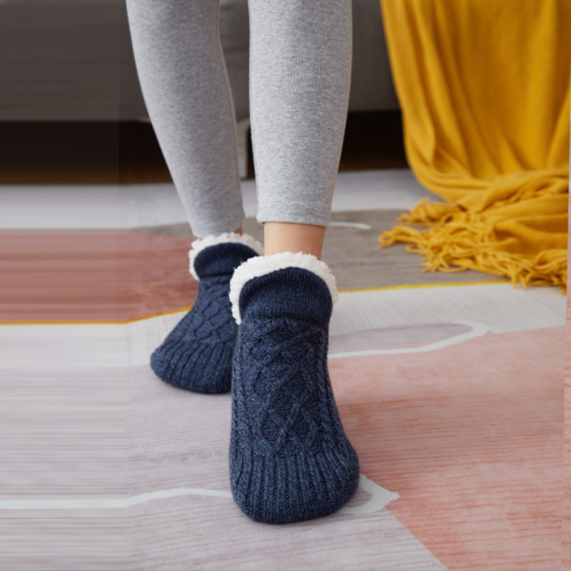 Nye vævede hjemmesko-sokker
