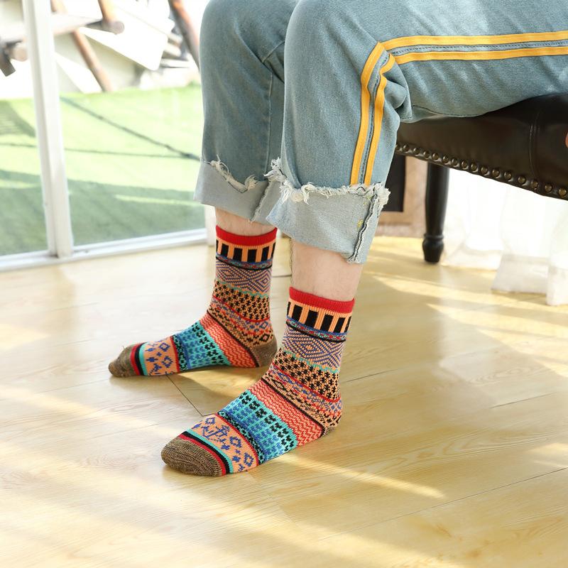 Retro etniske sokker til mænd（5 par）