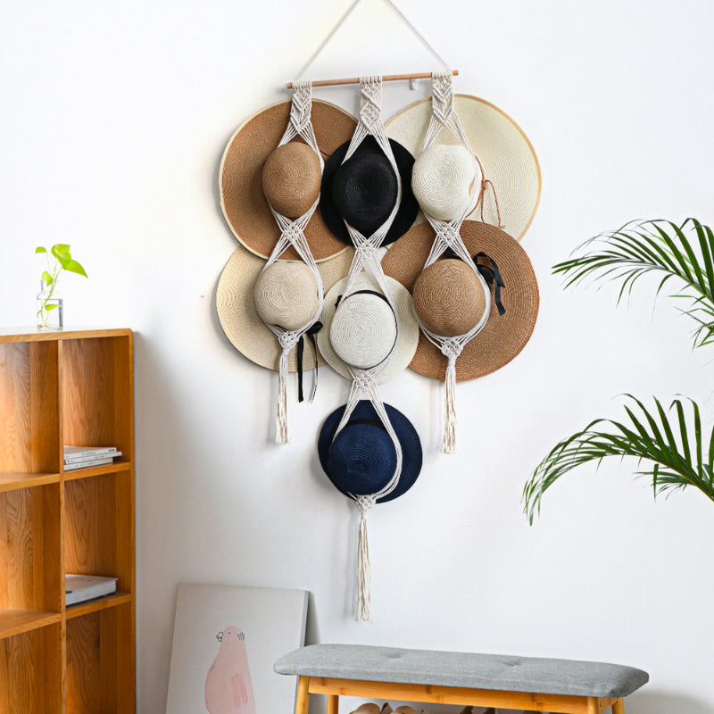 Dekorative håndlavede vægbeslag til hatte i BoHo-stil