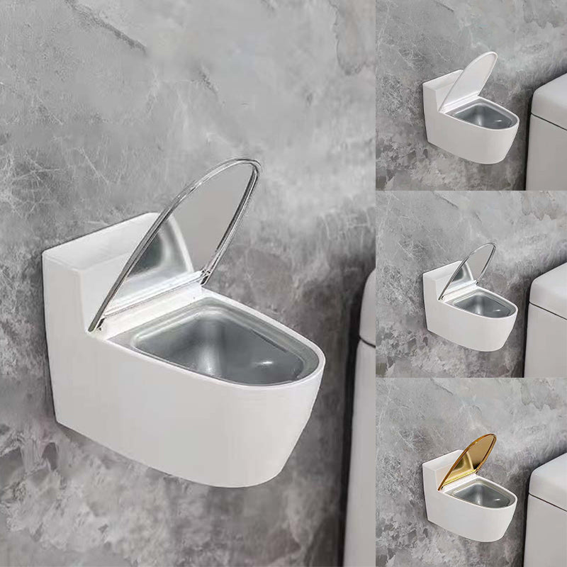 Kreativt toiletformet askebæger