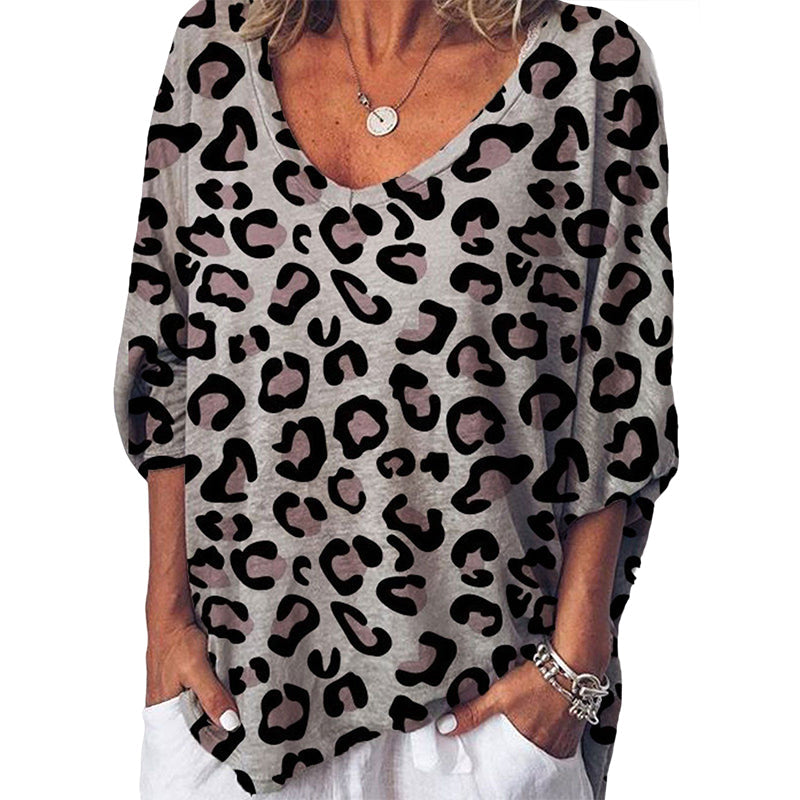 Leopardprints T-shirt med V-hals og Halve Ærmer